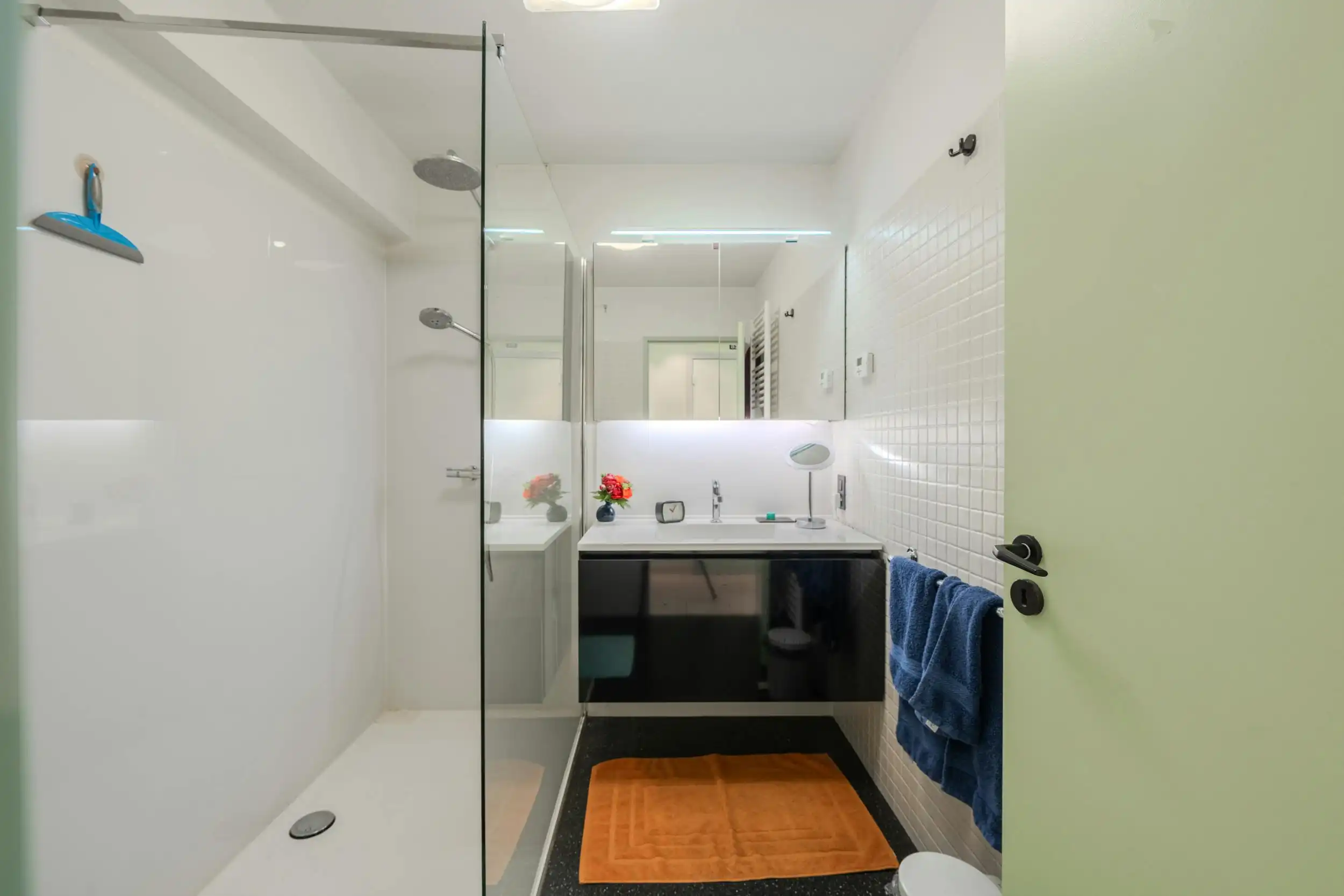 Aangenaam doorloop appartement met prachtig zeezicht! foto 18