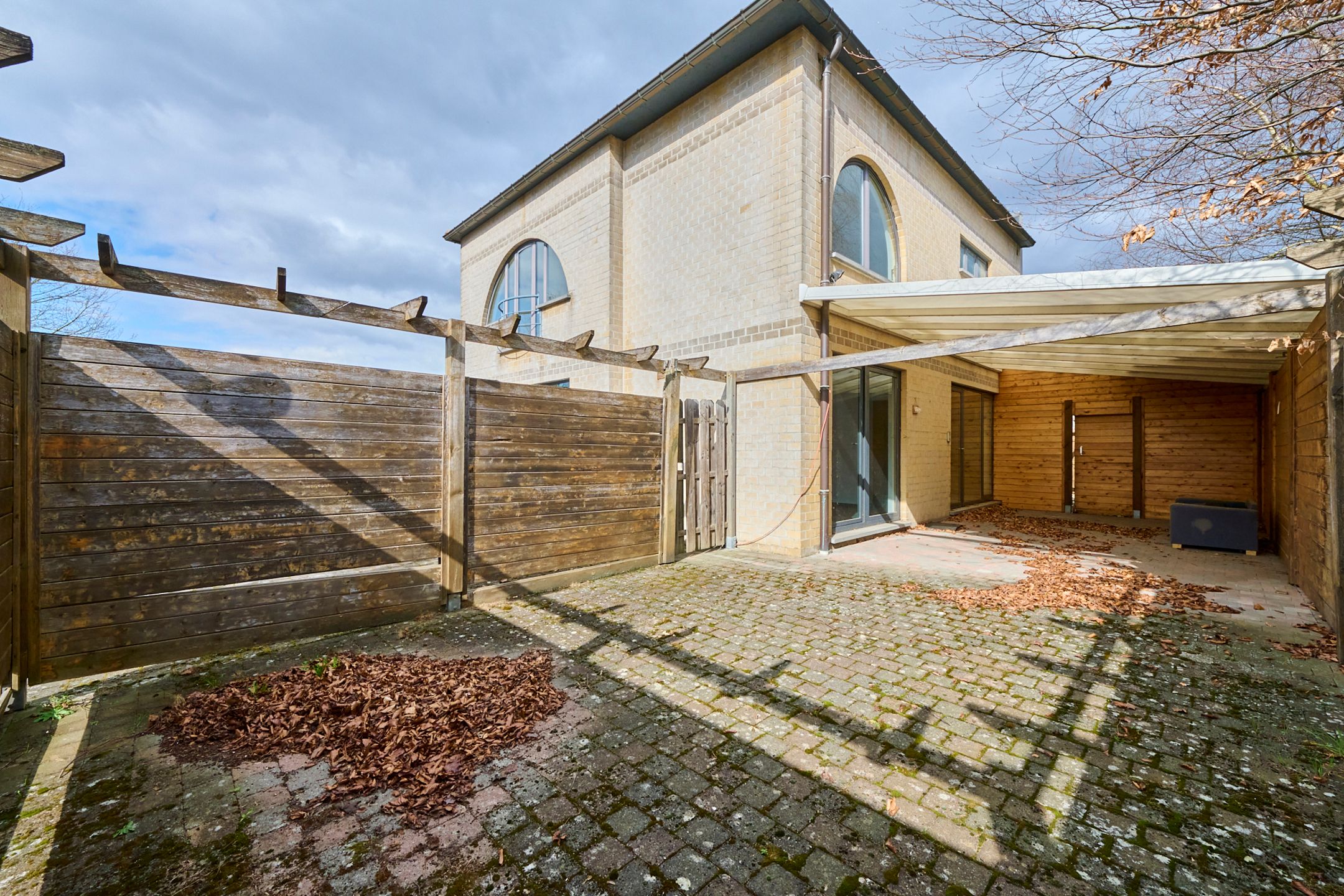 BEDRIJFSGEBOUW MET APPARTEMENT TE HUUR ZONHOVEN foto 12