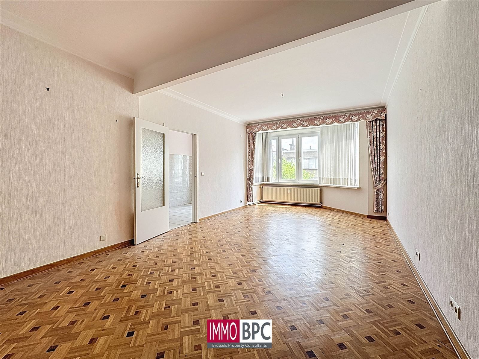 Ontdek dit ruime en lichtrijke appartement van 111 m²,  foto 2