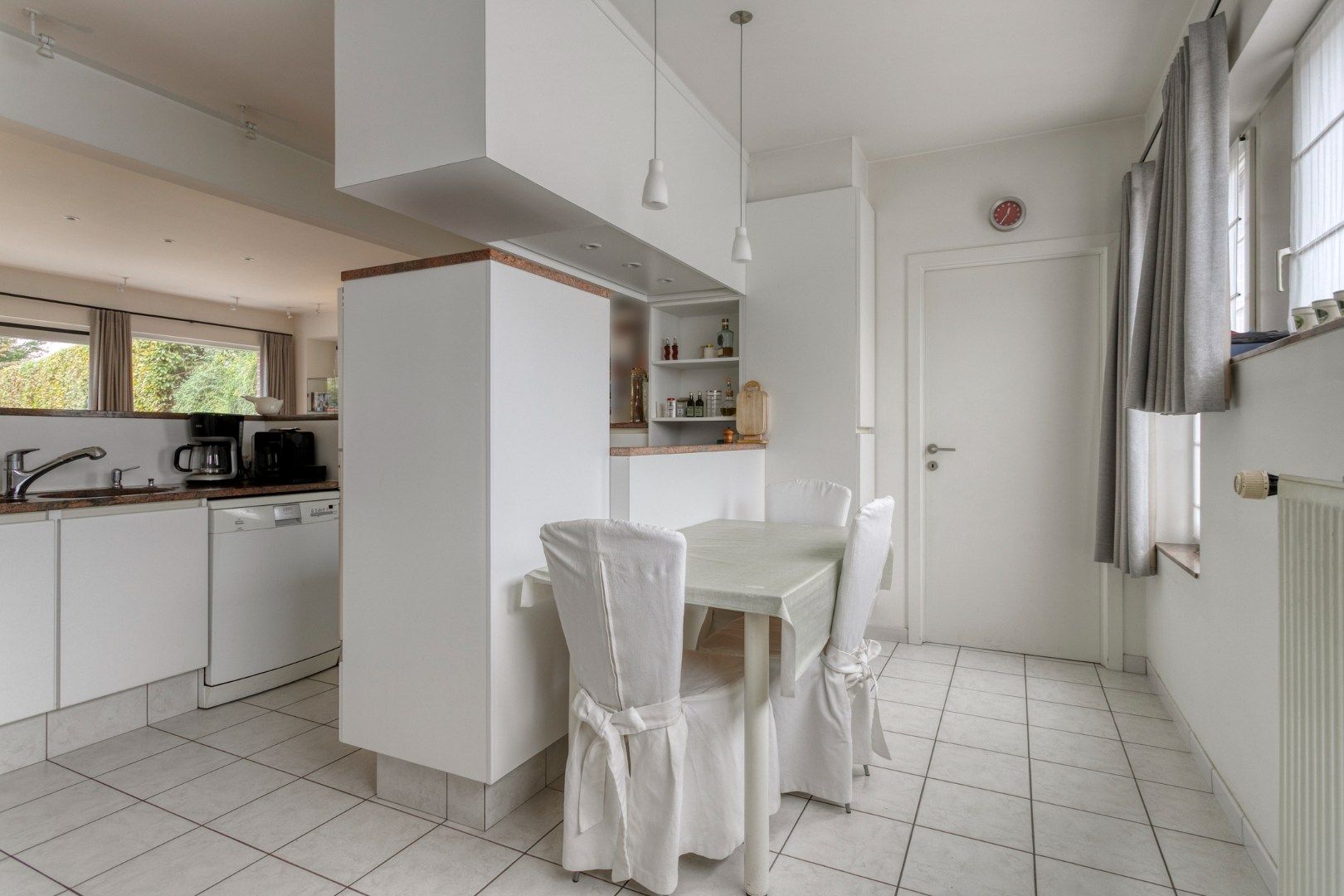 Prachtige, unieke woning met mooie tuin in het centrum van Wevelgem! foto 9