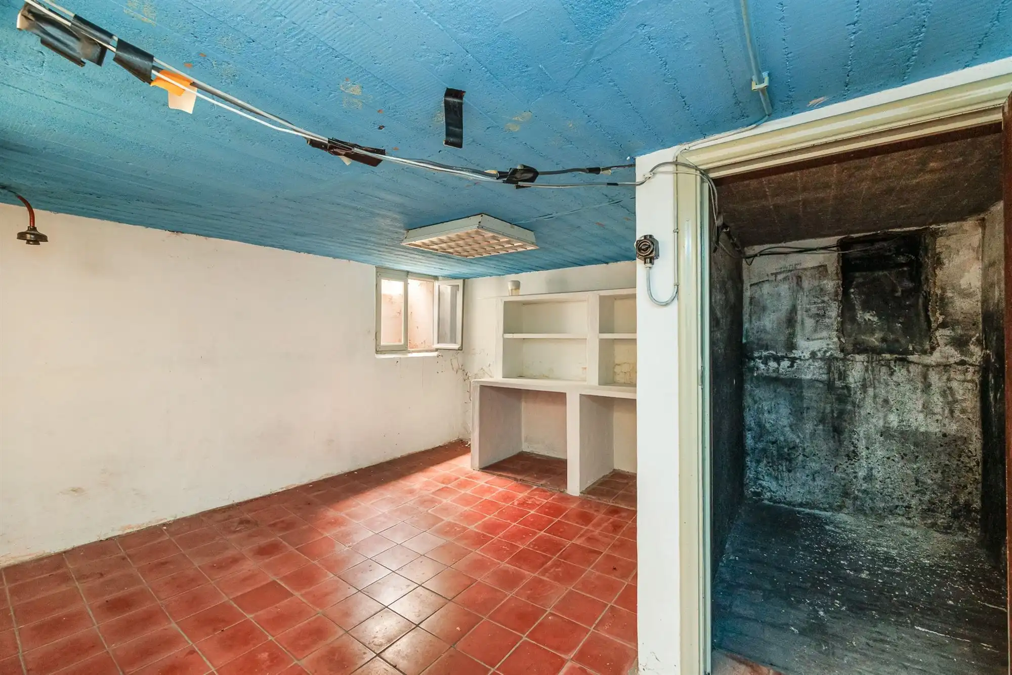 Te renoveren woning met vier slaapkamers en tuin foto 14