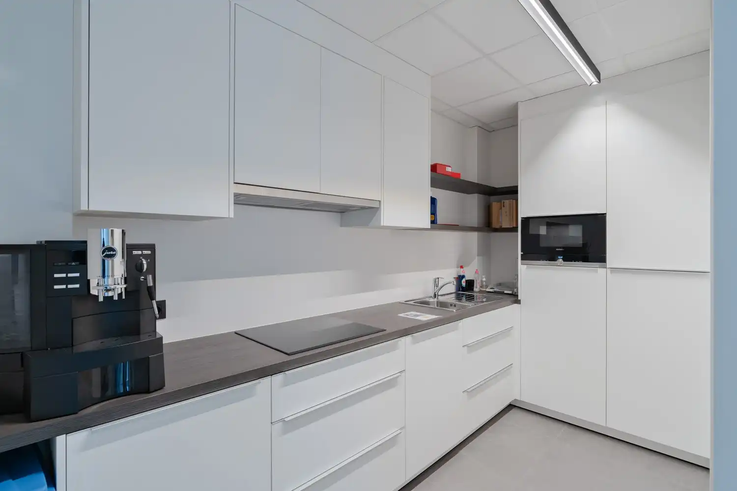 220m² kantoor/showroom foto 22