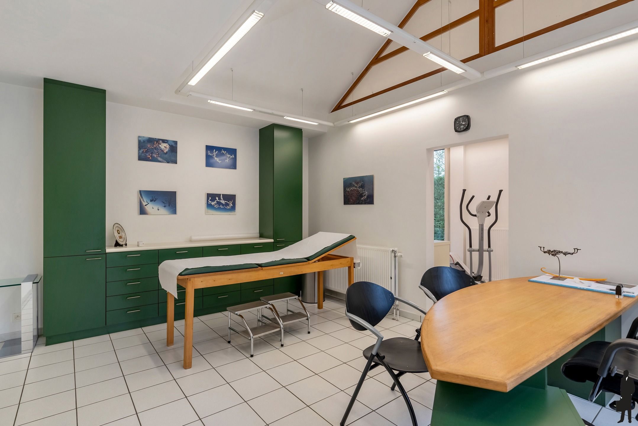 VILLA MET APARTE PRAKTIJK OF APART KANTOOR AAN HUIS (vrij beroep mogelijk!)  foto 11