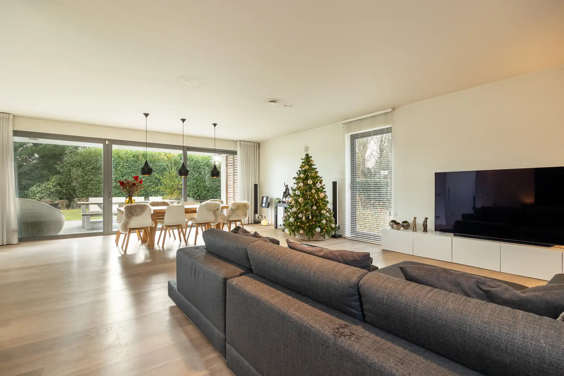 Exclusieve, strakke luxevilla met indrukwekkend basement in groene topwijk van Grimbergen foto 13