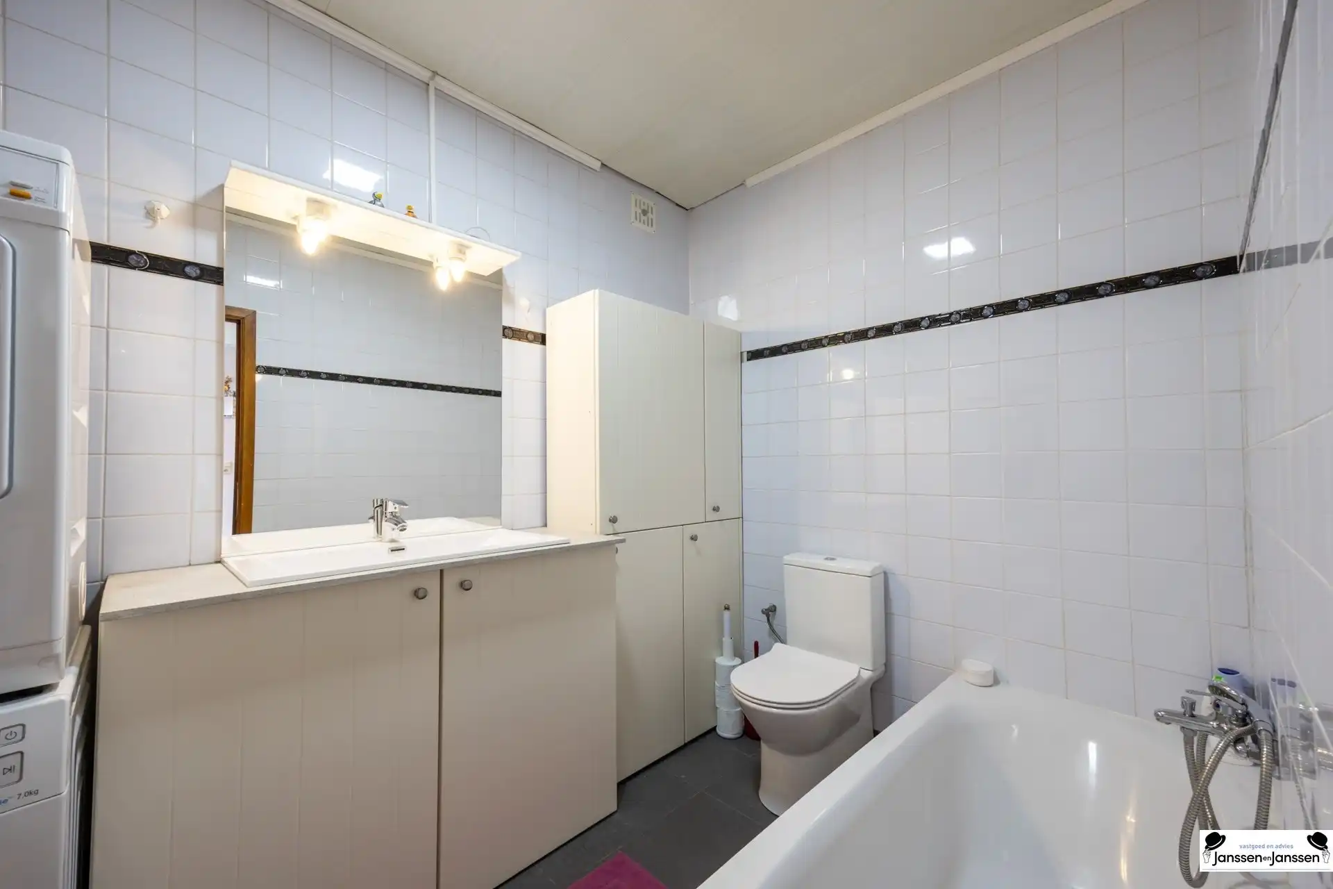 Ruim appartement in voormalige suikerfabriek Merksem foto 7