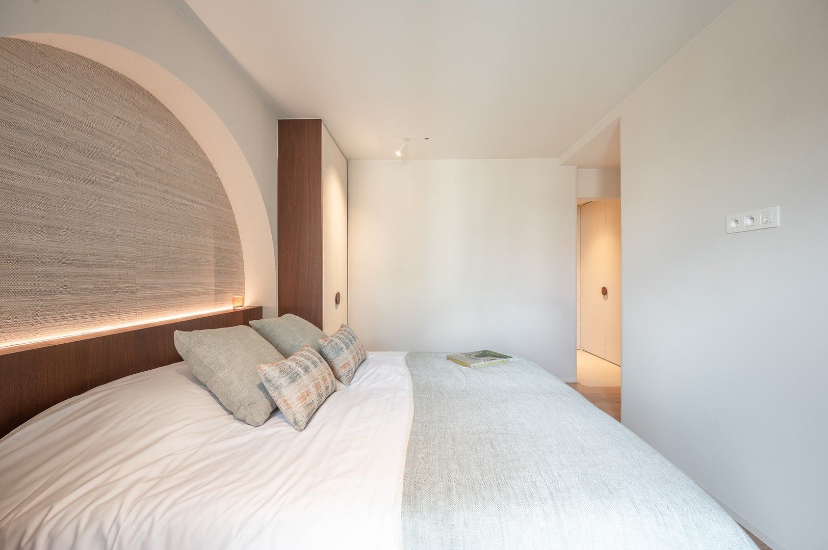 Fantastisch appartement met adembenemend zeezicht ideaal gelegen op de zeedijk in het Zoute. foto 12
