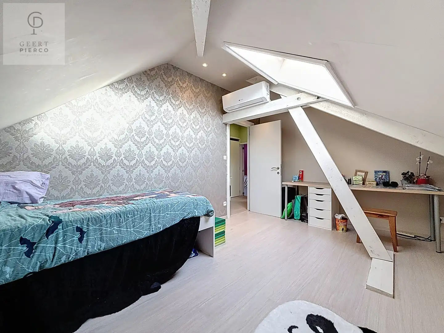 Leuke ruime Villa foto 30