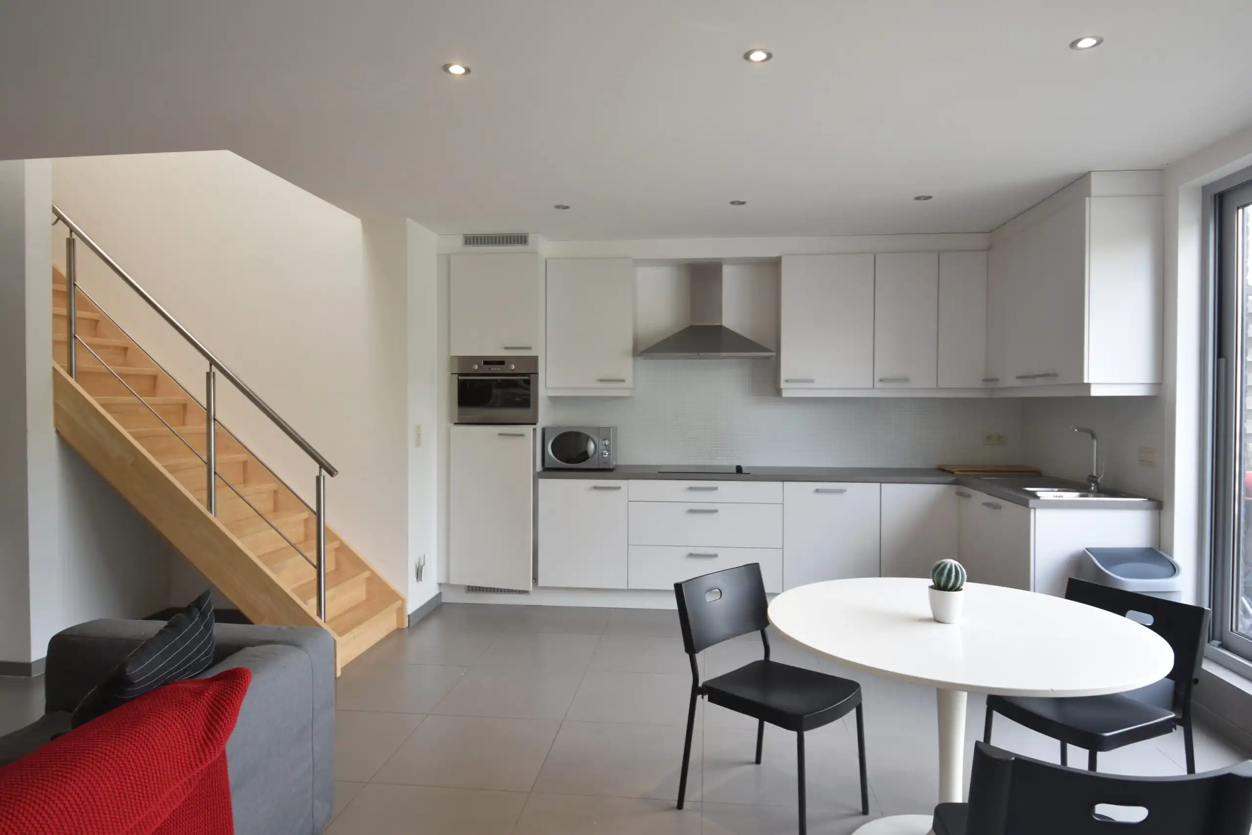 Energiezuinig duplex appartement met groot terras in centrum van Nieuwkerken-Waas foto 5