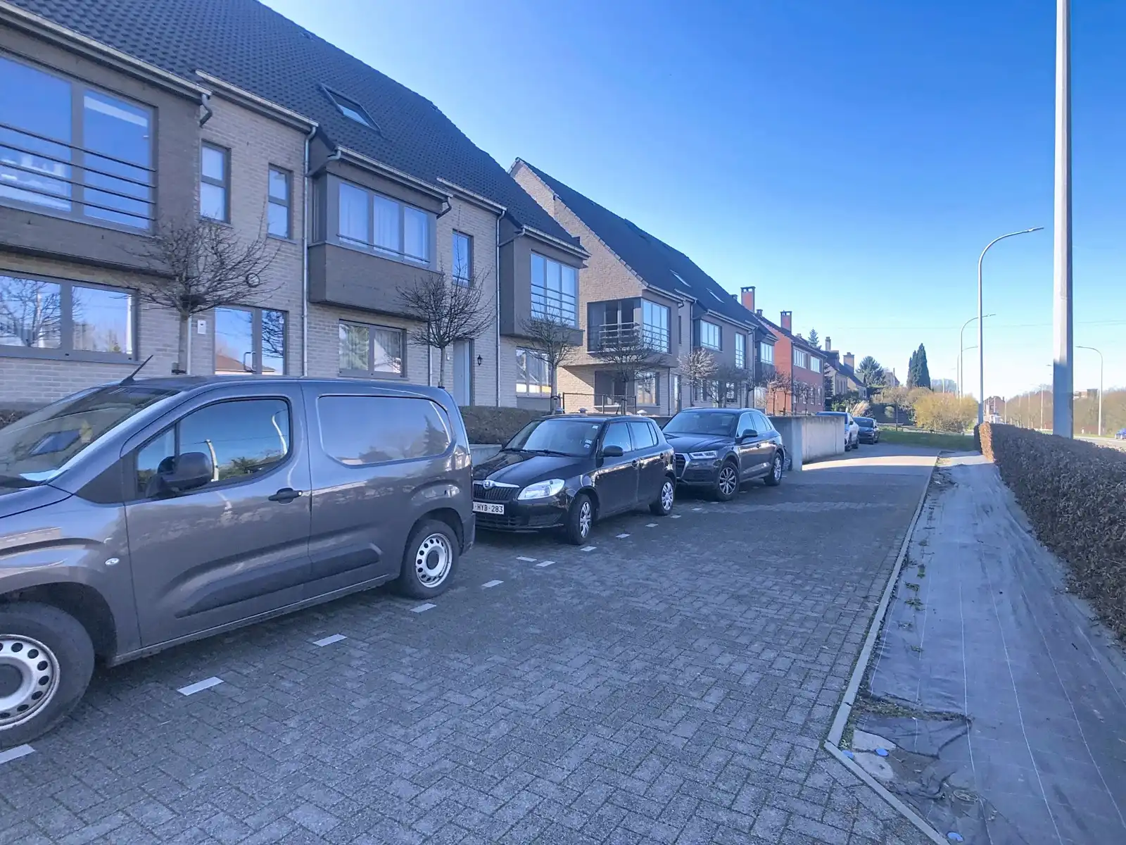 Duplex met 2 ruime slaapkamers, terras en garage foto 23