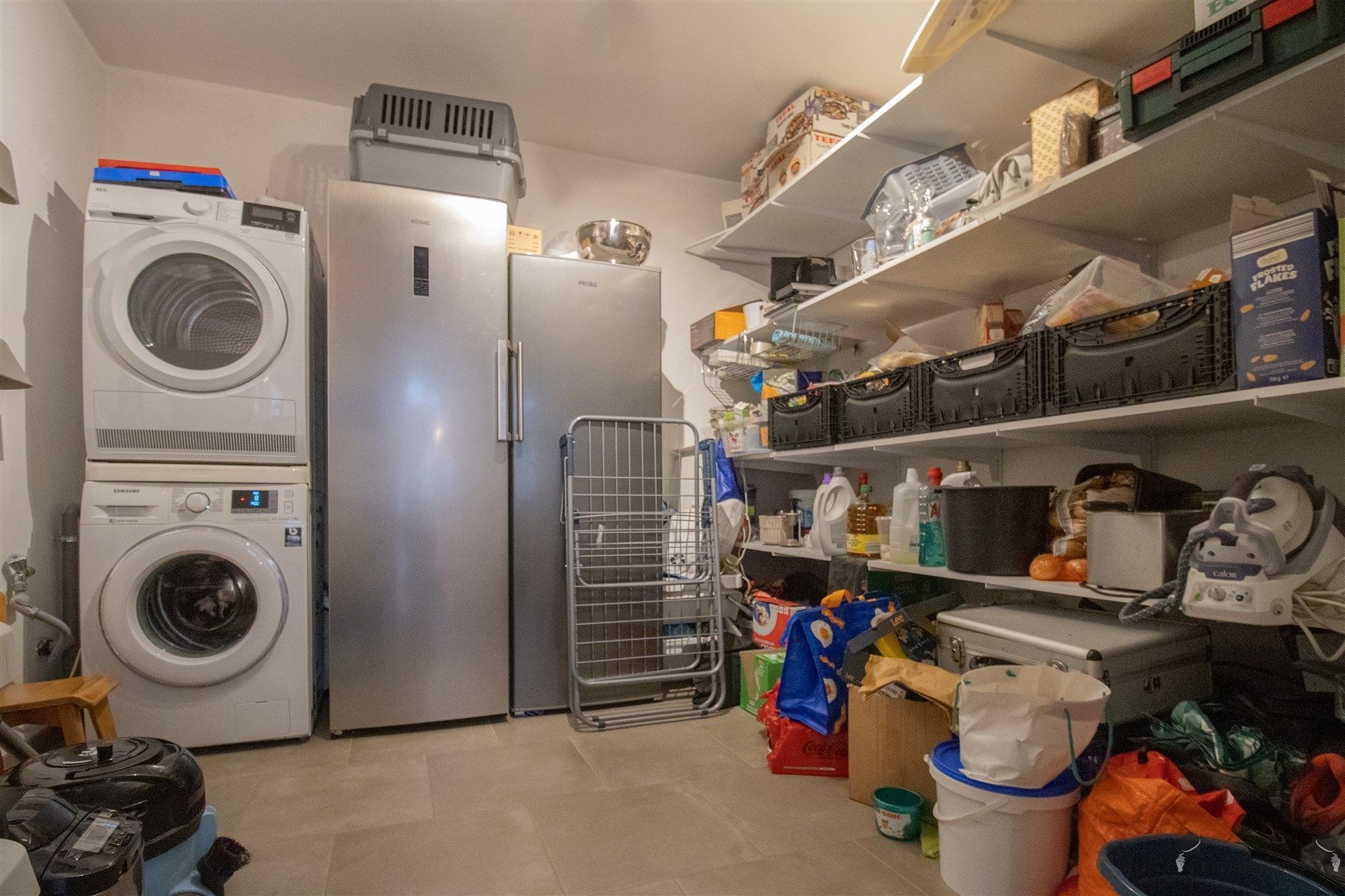 Gelijkvloerse woning met min. 3 slaapkamers en handelsruimte op 563 m² te Pulderbos. foto 13