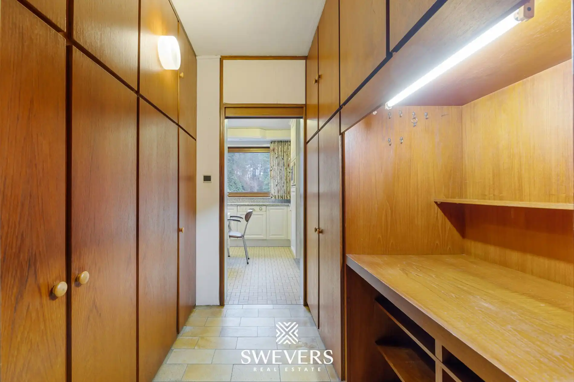 Vrijstaande woning met 329 m² wooncomfort, praktijkruimte en grote tuin foto 13