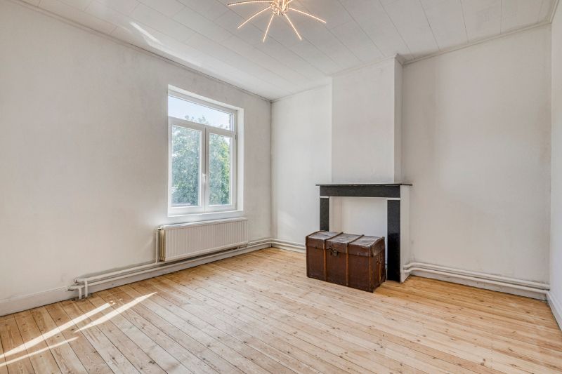 Charmante woning met opvallende gevel ligt op je te wachten. foto 10