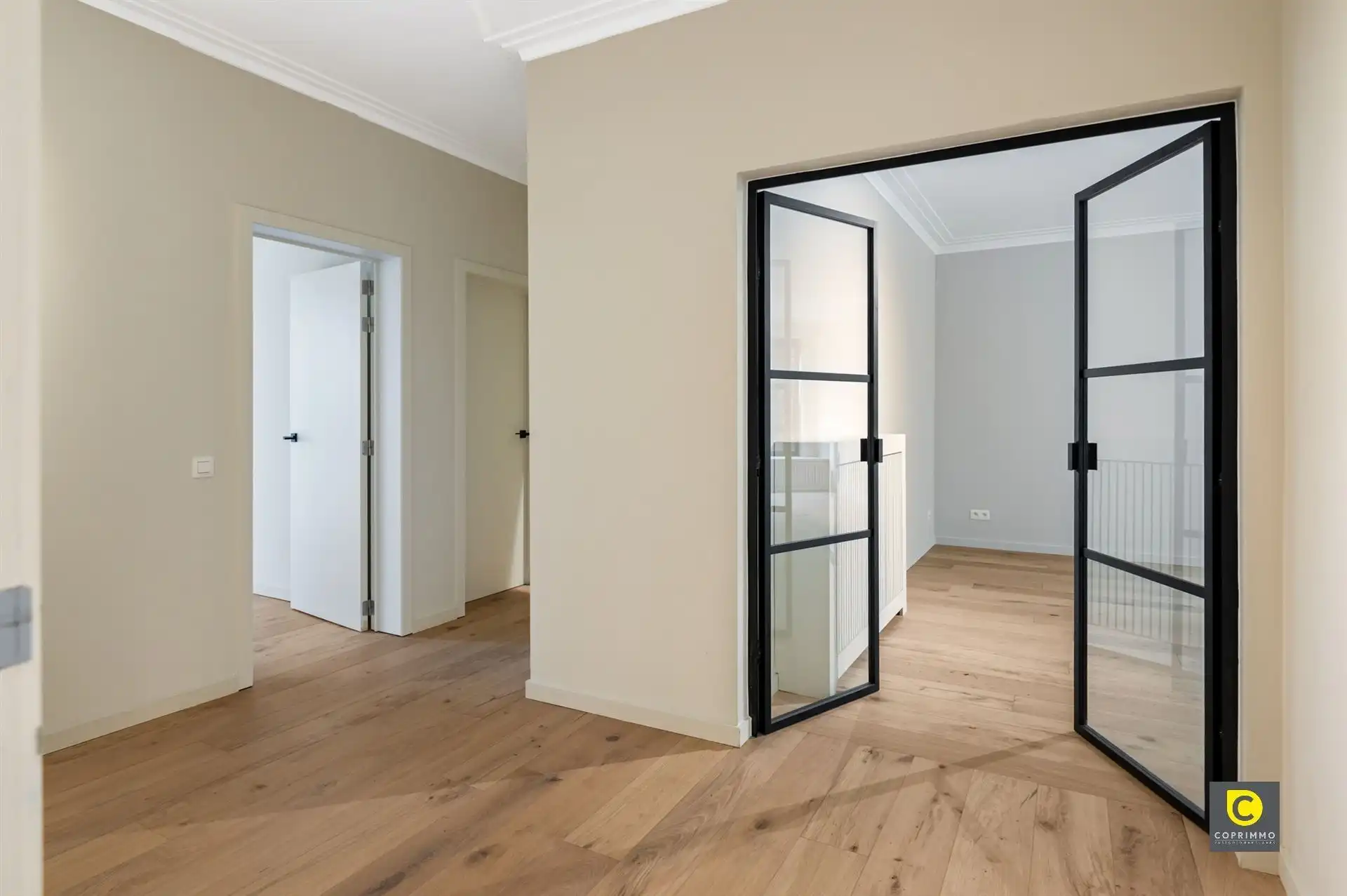 Hoogwaardig gerenoveerd 3 slpk app met P foto 11