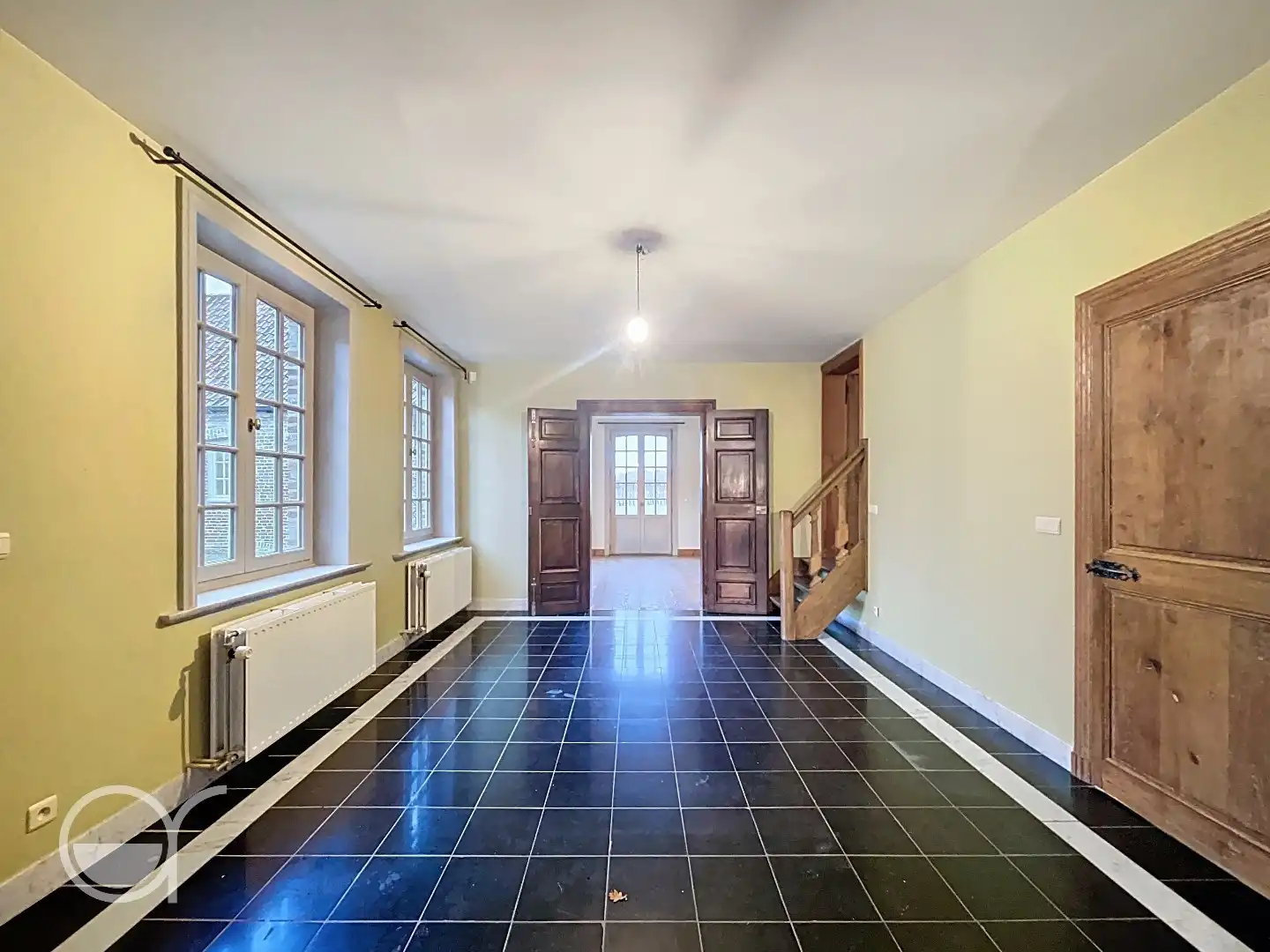Mooie hoeve met bijgebouwen en zicht op kasteel foto 8