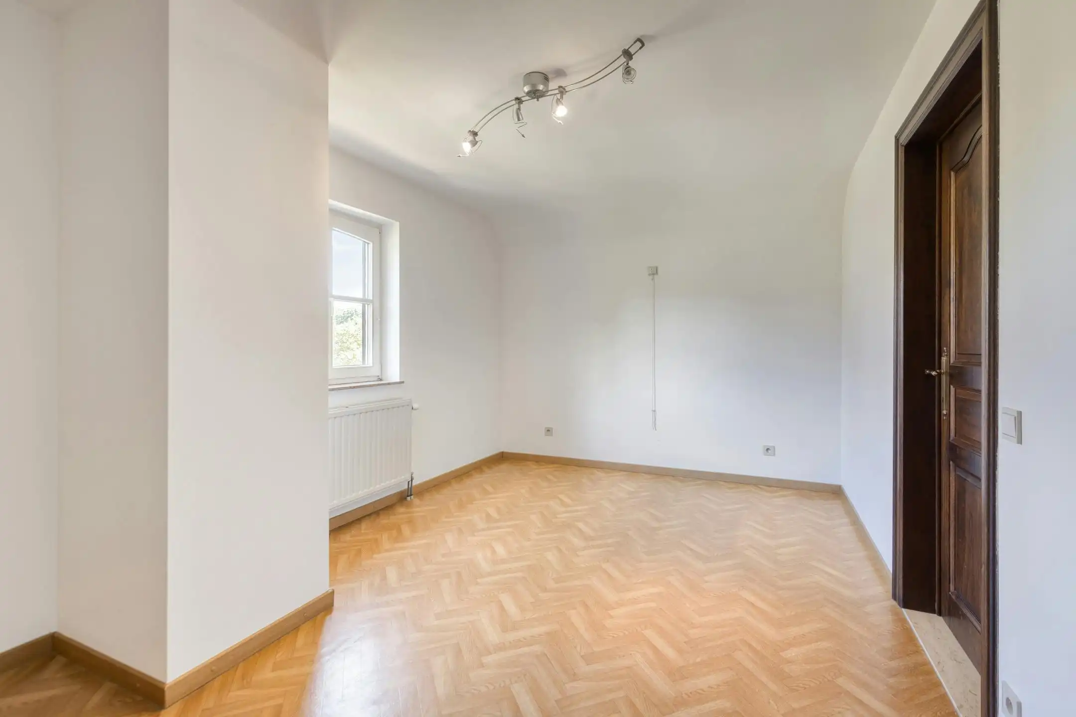 Charmante vrijstaande woning met 3 slaapkamers en prachtige tuin te Houthalen-Oost foto 12