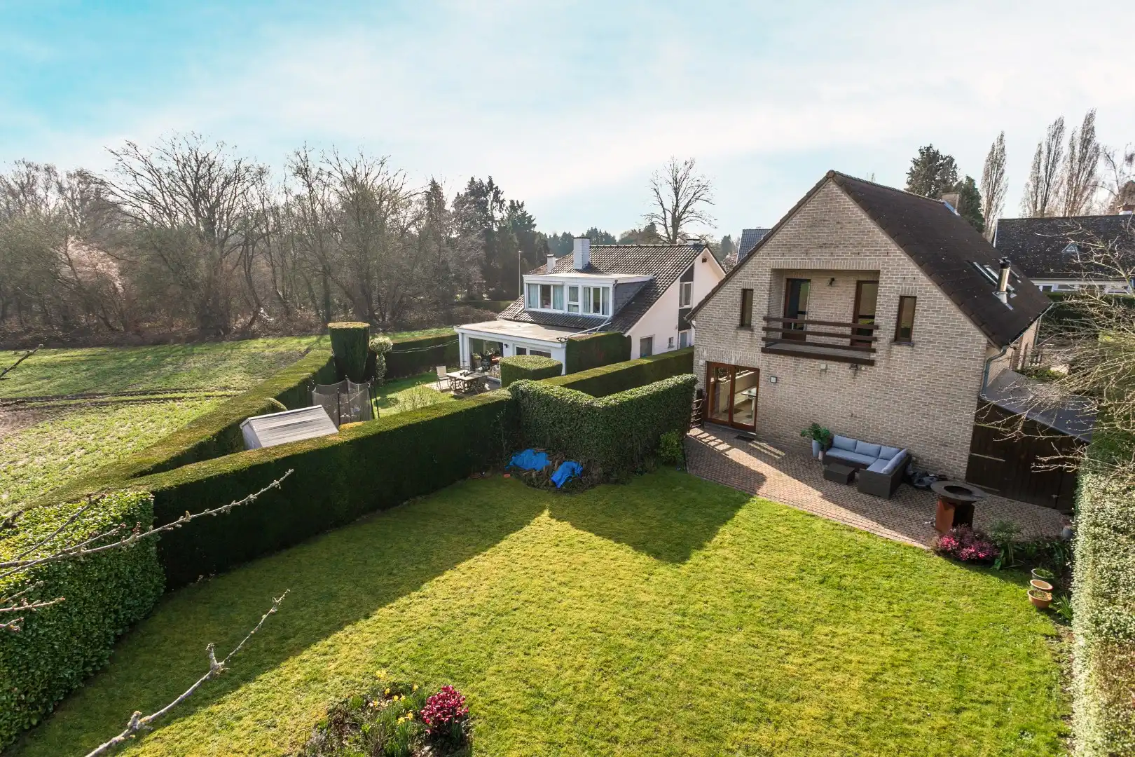 Instapklare gezinswoning met 5 slaapkamers, 2 badkamers en EPC B op topligging in Wezembeek-Oppem foto 2