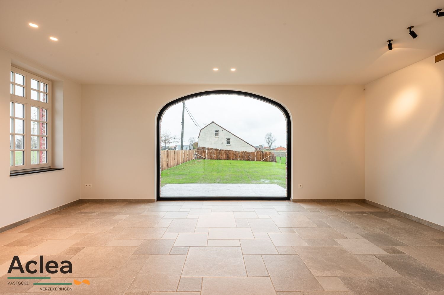 Unieke landelijke nieuwbouw woning met open zichten foto 6