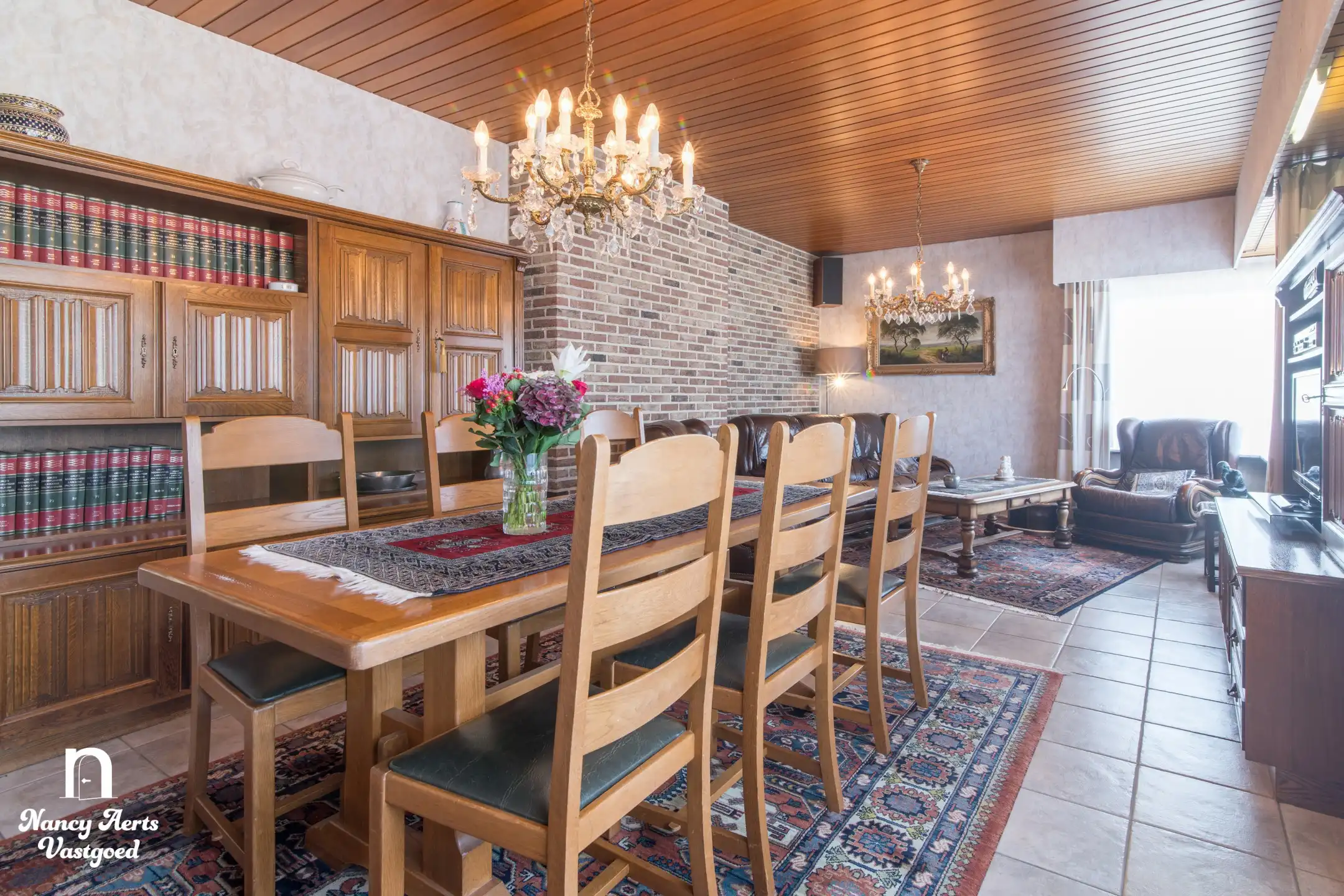 Uitstekend onderhouden split‑level woning in groene omgeving foto 9