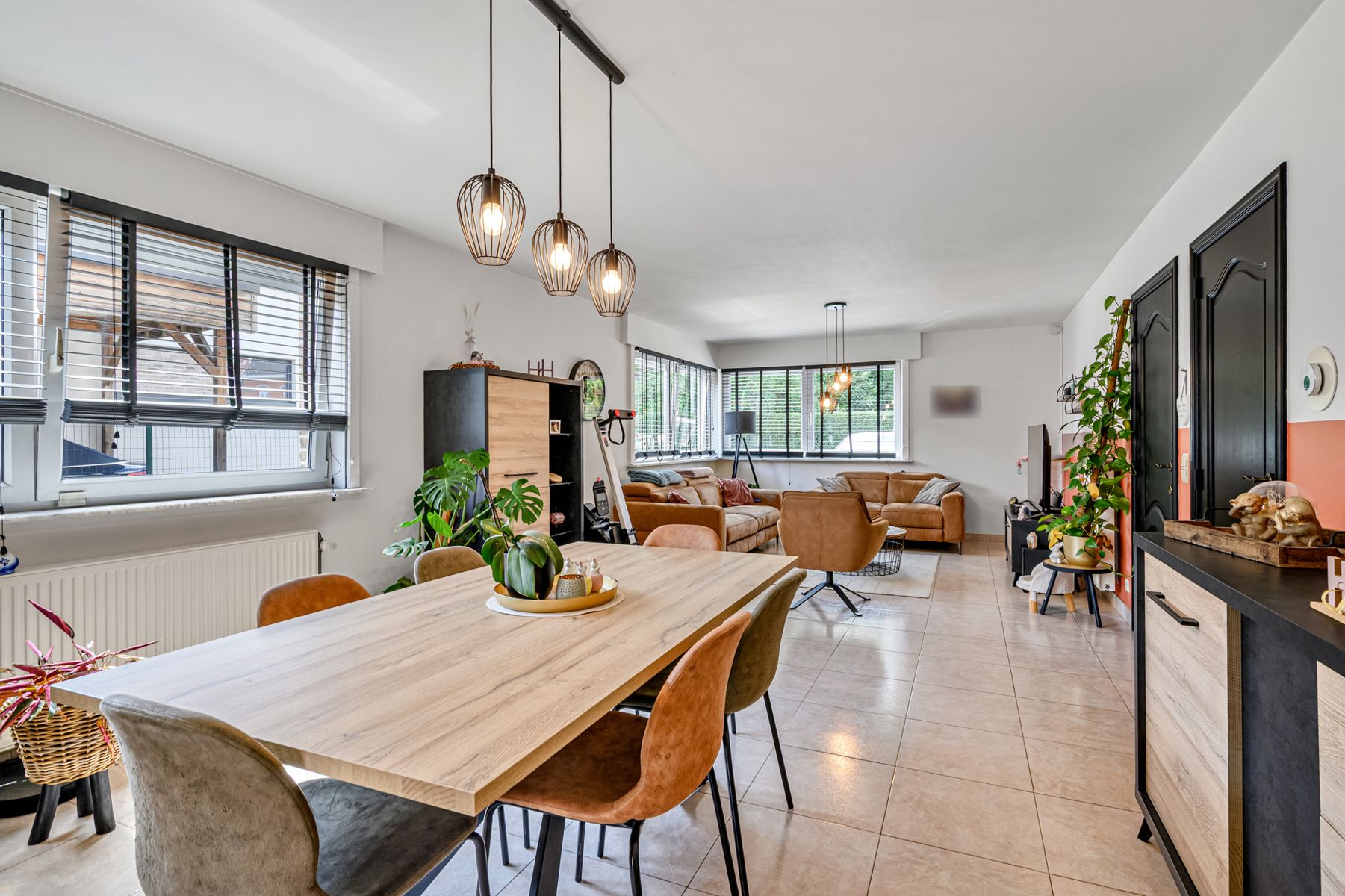 Instapklare luxewoning met 4 slkms en tuin. foto 4