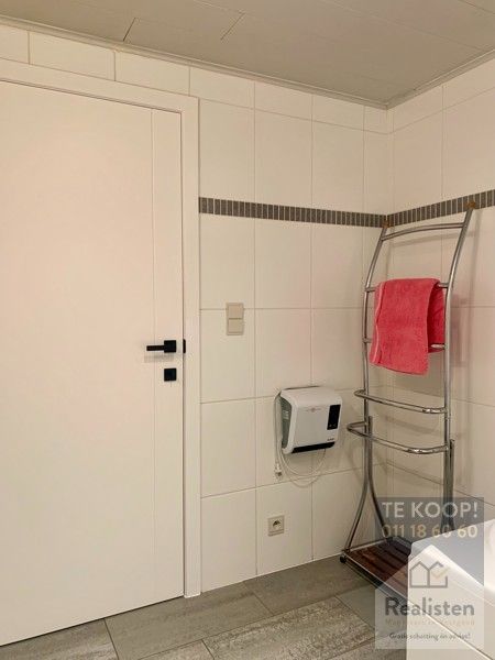 Gerenoveerd appartement met centrale ligging èn 2 slaapkamers foto 27