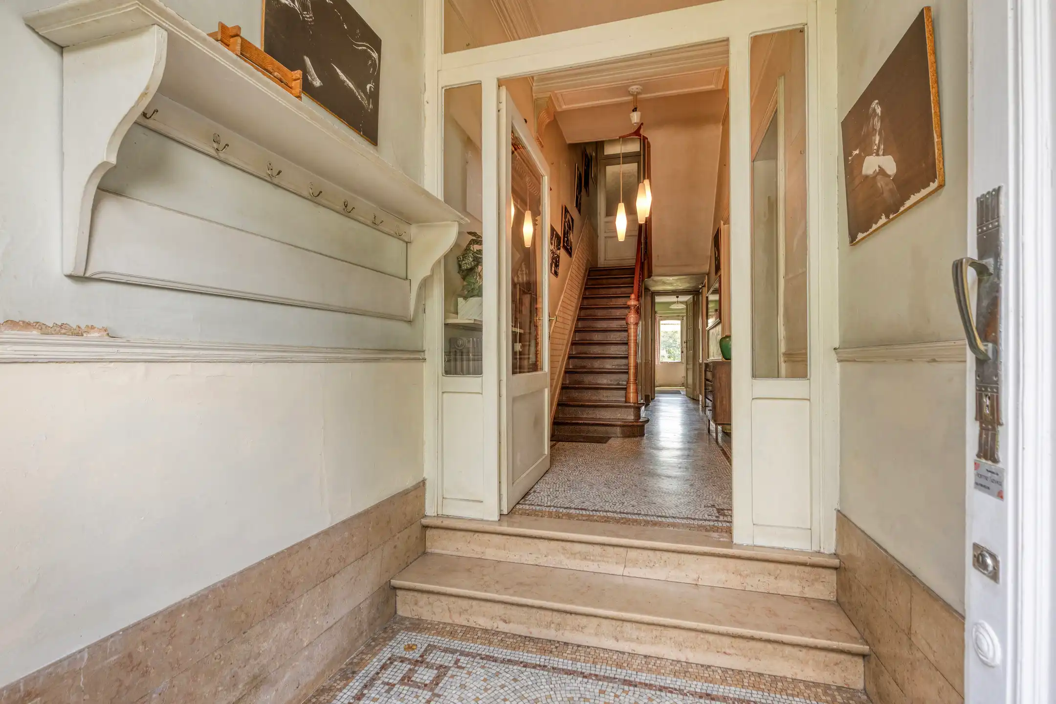 Karaktervolle erfgoedwoning in rustige straat foto 2