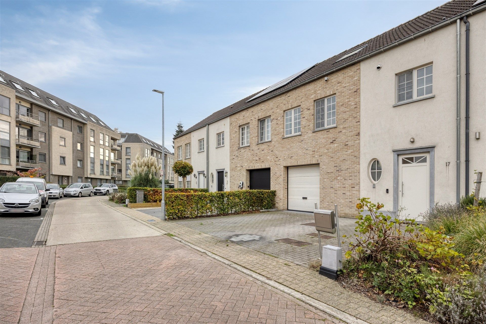 Stijlvol wonen in rustige wijk in Temse foto 2