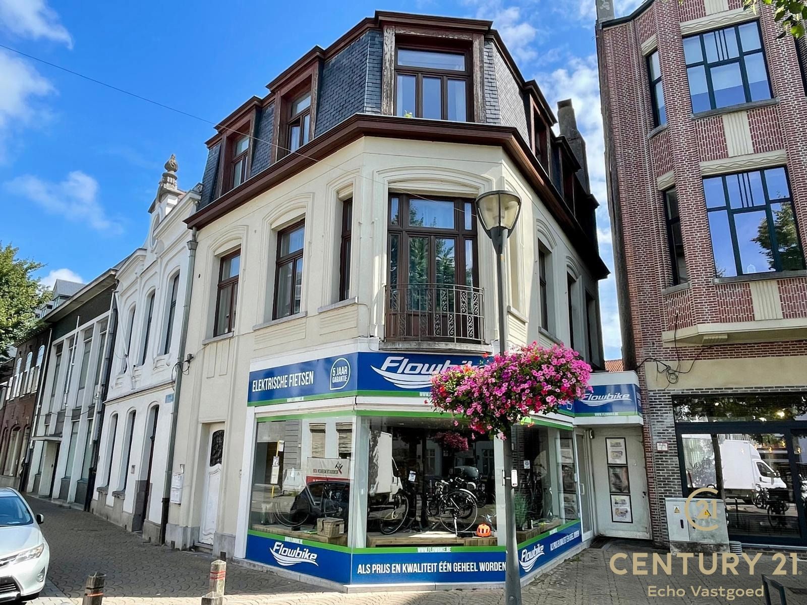 Handelsruimte te huur op toplocatie in hartje centrum! foto 2