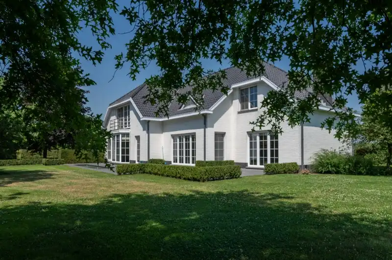Villa te huur in agrarisch buitengebied van Essen, nabij de grens met Nederland. foto 4