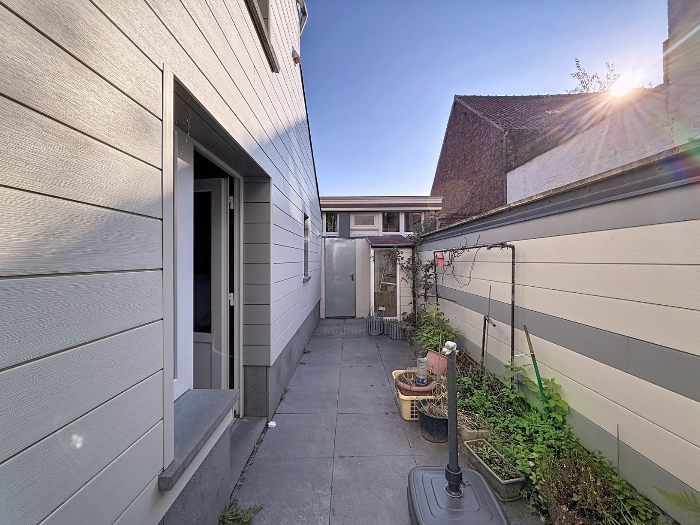 Grote gezinswoning met koer op centrale ligging te Nieuwpoort-Stad foto 23