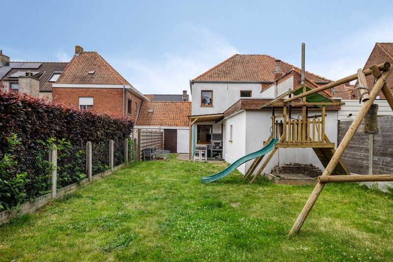 Gerenoveerde halfopen woning met 3 slaapkamers, zonnige tuin en inpandige garage in hartje Wakken! foto 34