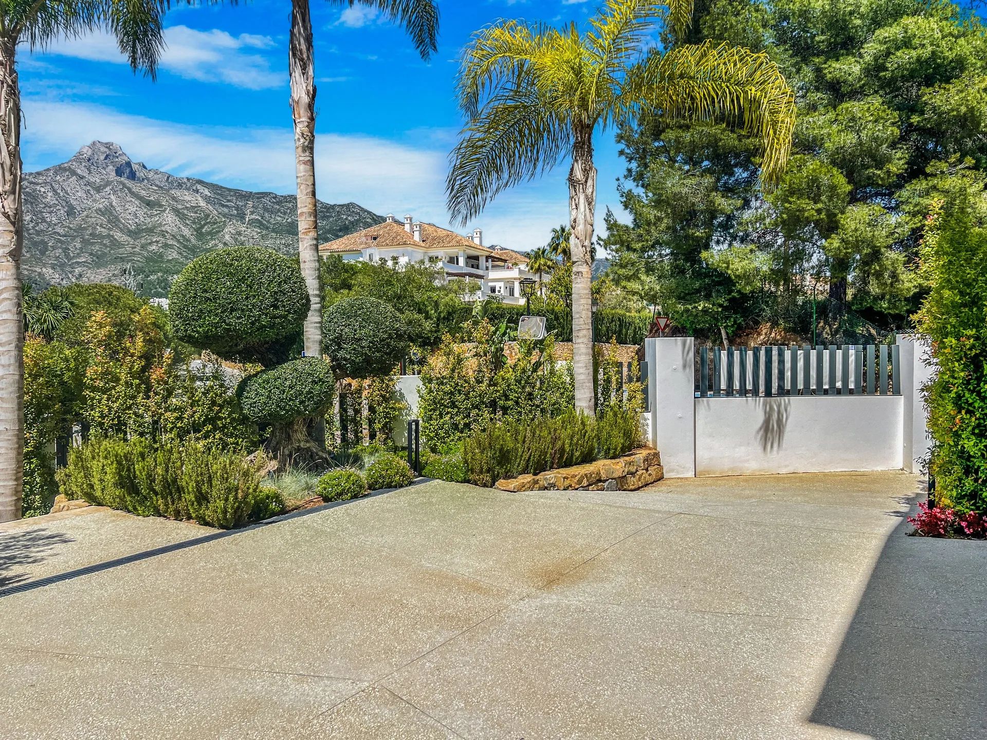 Koninklijk wonen aan de Golden Mile – exclusieve villa’s in het iconische Las Lomas del Marbella Club foto 51