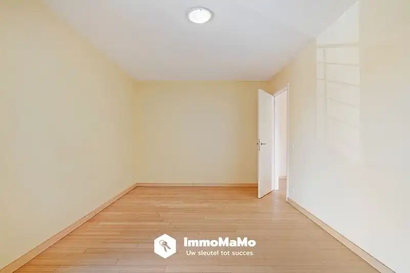 RUIM APPARTEMENT MET 2 SLAAPKAMERS TE KOOP IN WACHTEBEKE foto 12