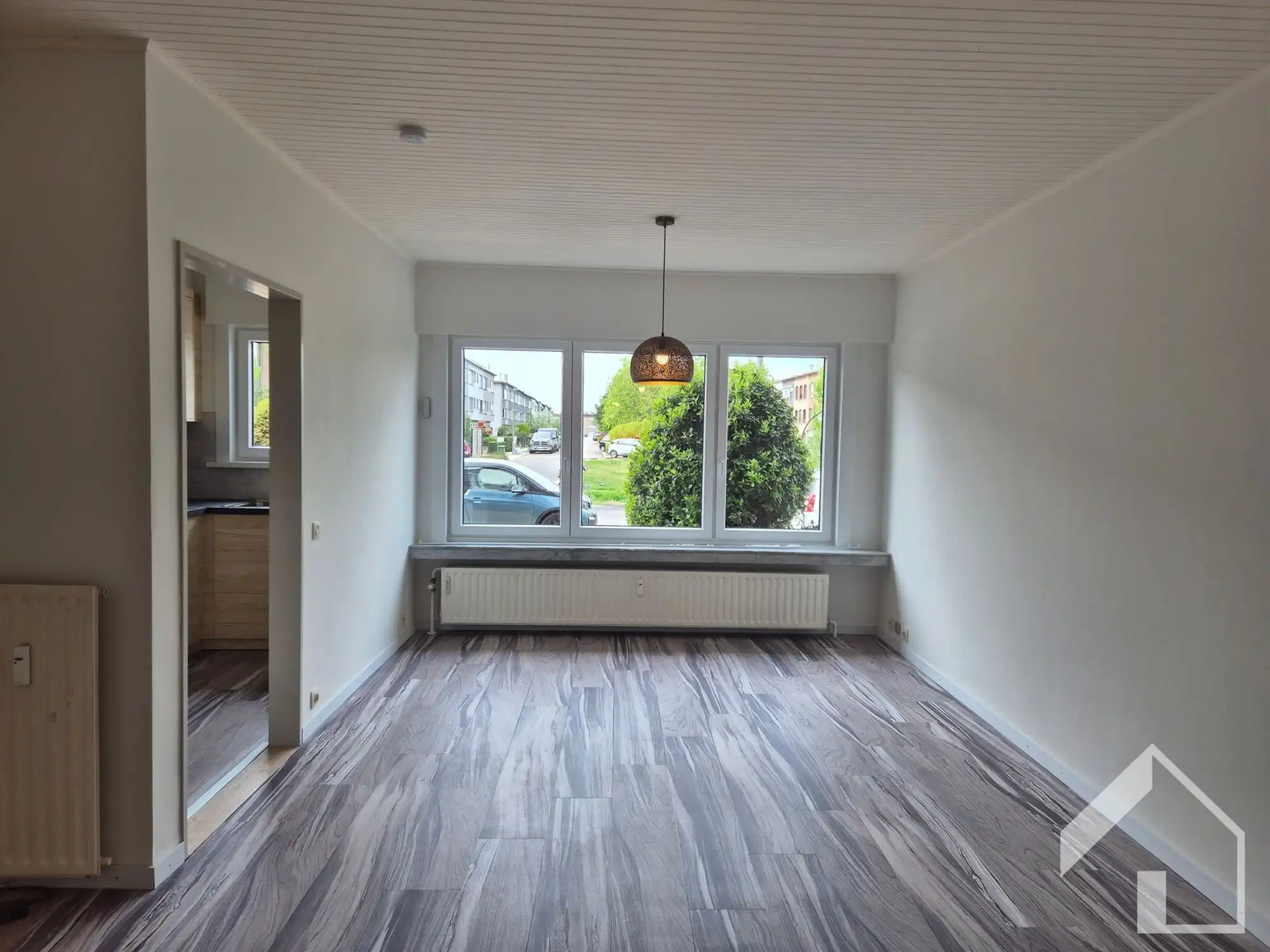 gelijkvloersappartement met 2 slaapkamers, tuin en garage foto 3