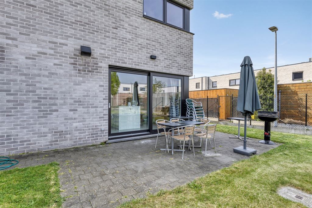 Prachtig nieuwbouw 2 slaapkamer appartement foto 19
