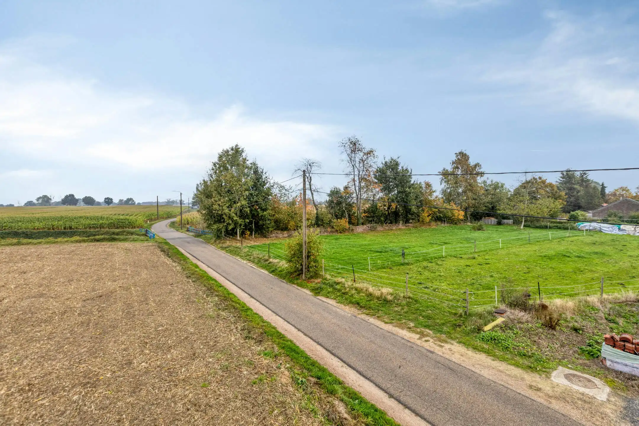 Rustig gelegen bouwgrond met vrij zicht op een riant perceel voor open bebouwing te koop foto 8