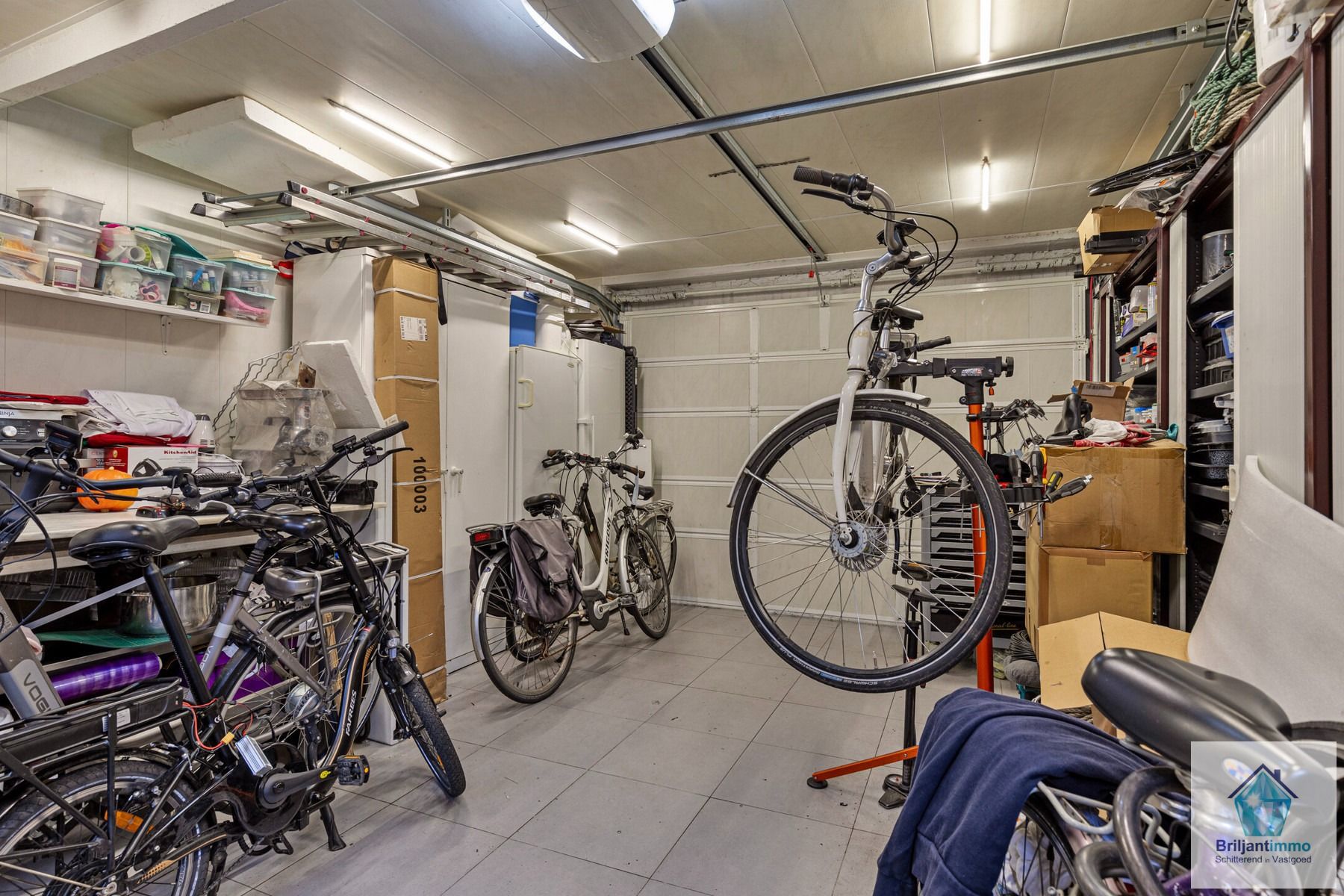 Instapklare woning met 4 slpk en garage nabij Planckendaal foto 22