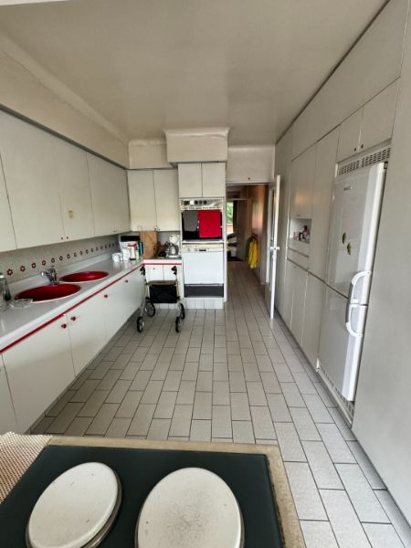 Appartement met 3 slaapkamers en 3 terrassen tegenover Shopping1 foto 12