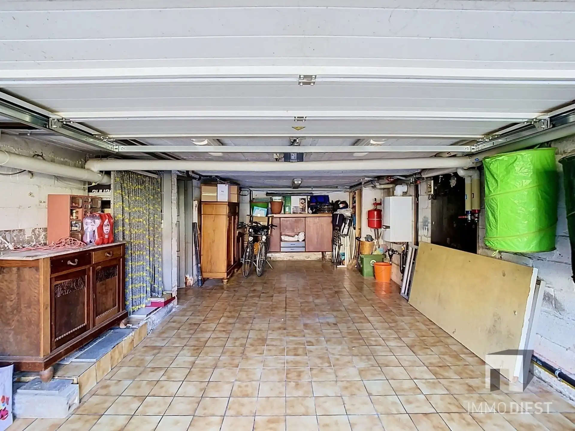 Lichtrijke gezinswoning met 3 slaapkamers op TOP-locatie.  foto 44