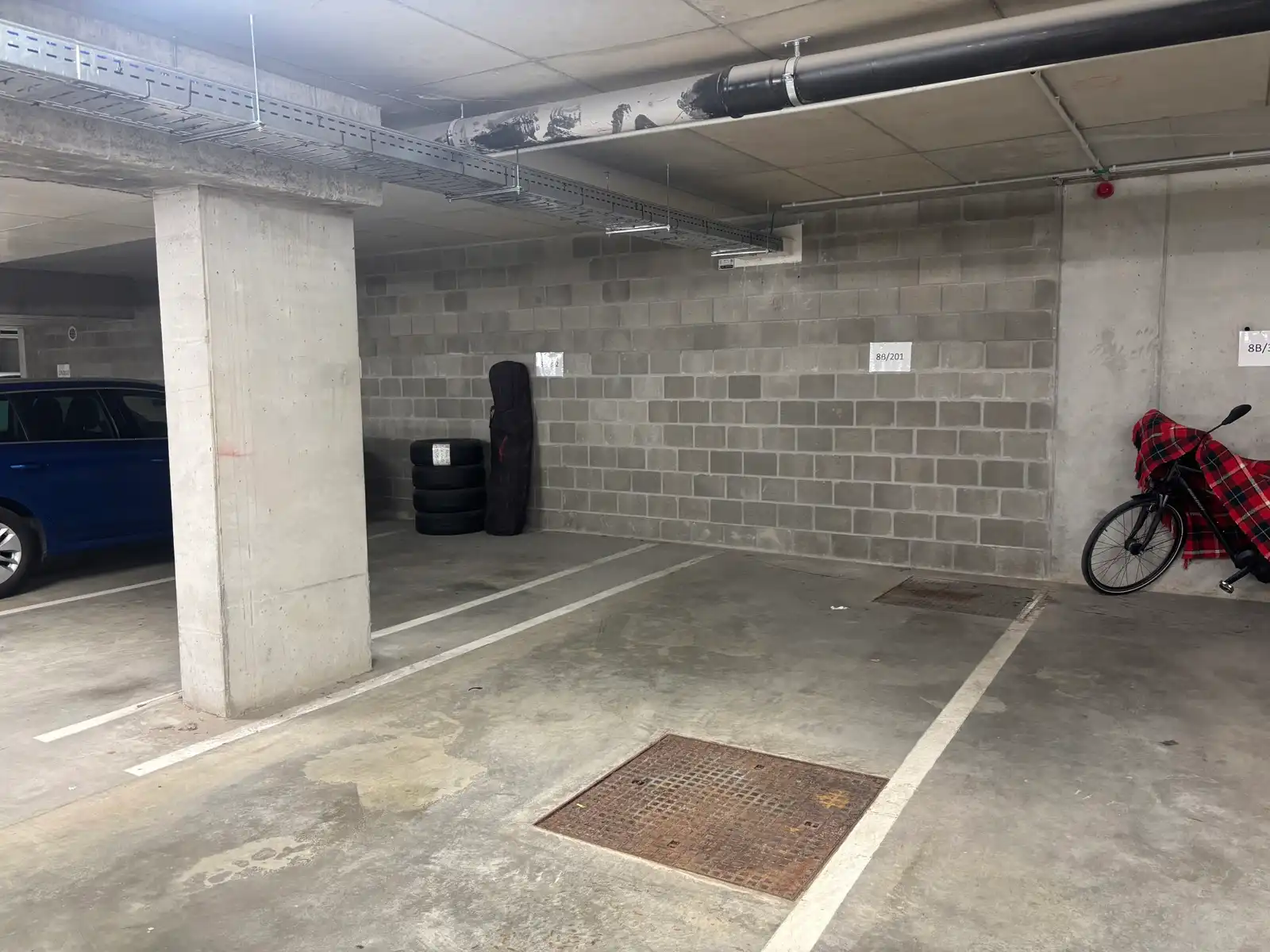 Autostaanplaats in De Torens foto 2