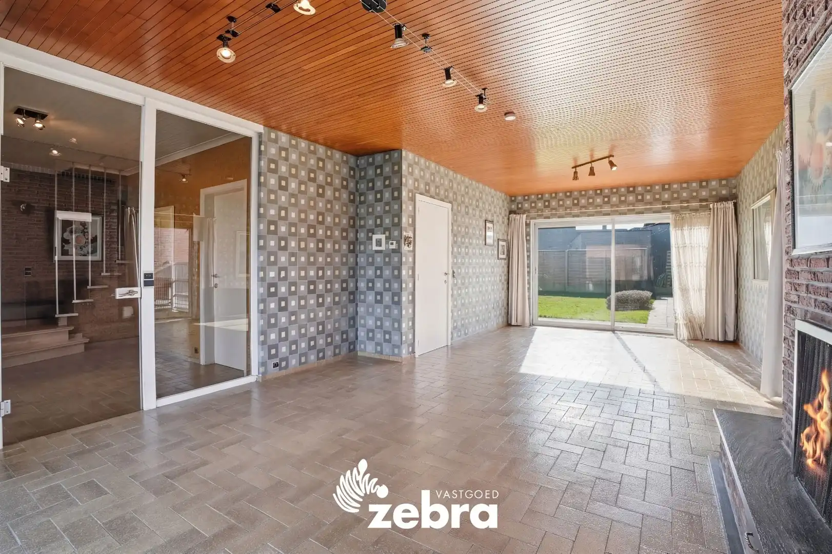 Halfopen bebouwing met 4 slaapkamers op een toplocatie in Tielt! foto 8