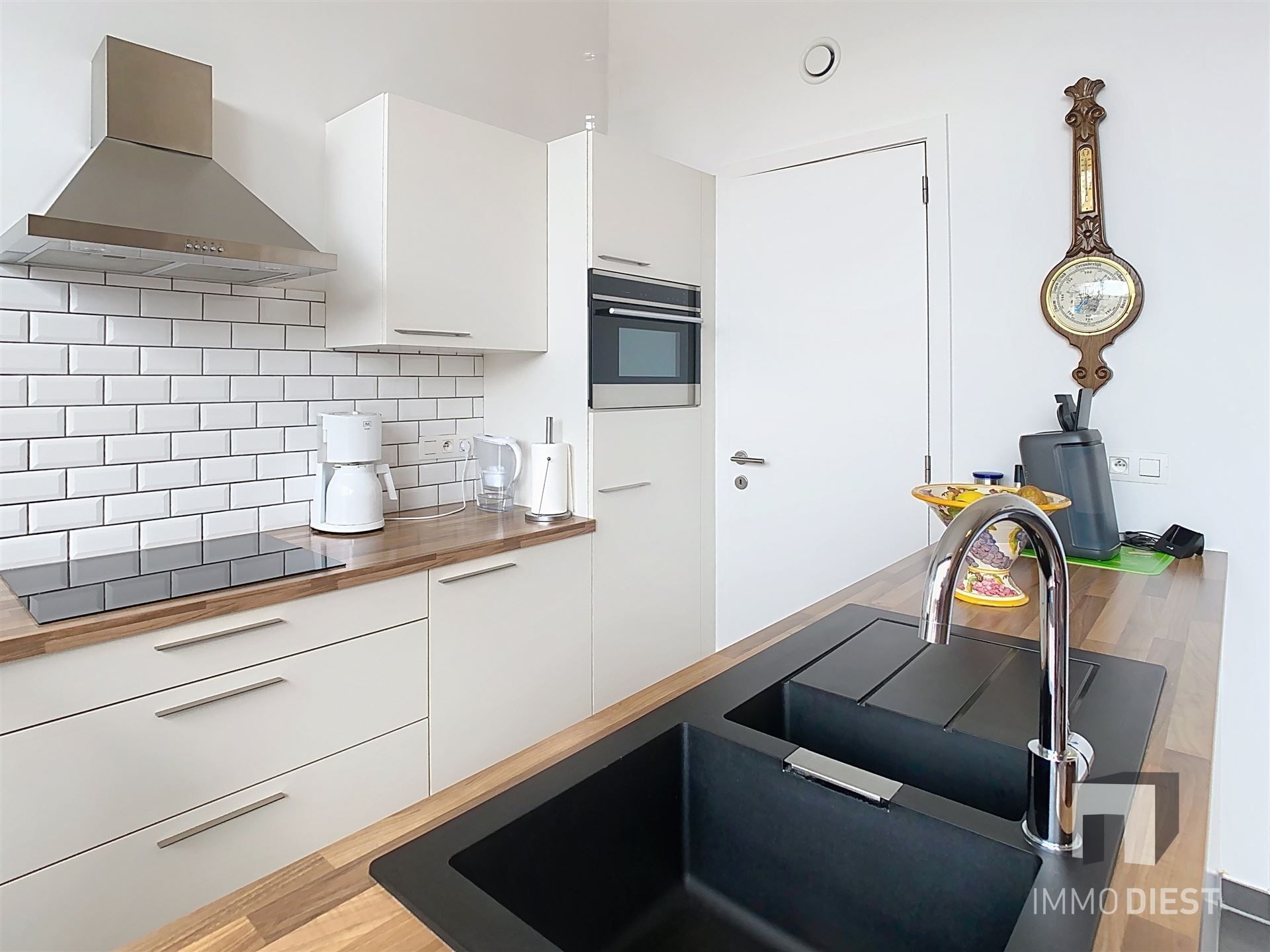 Trendy ruim, zonnig appartement op Ezeldijk  foto 6