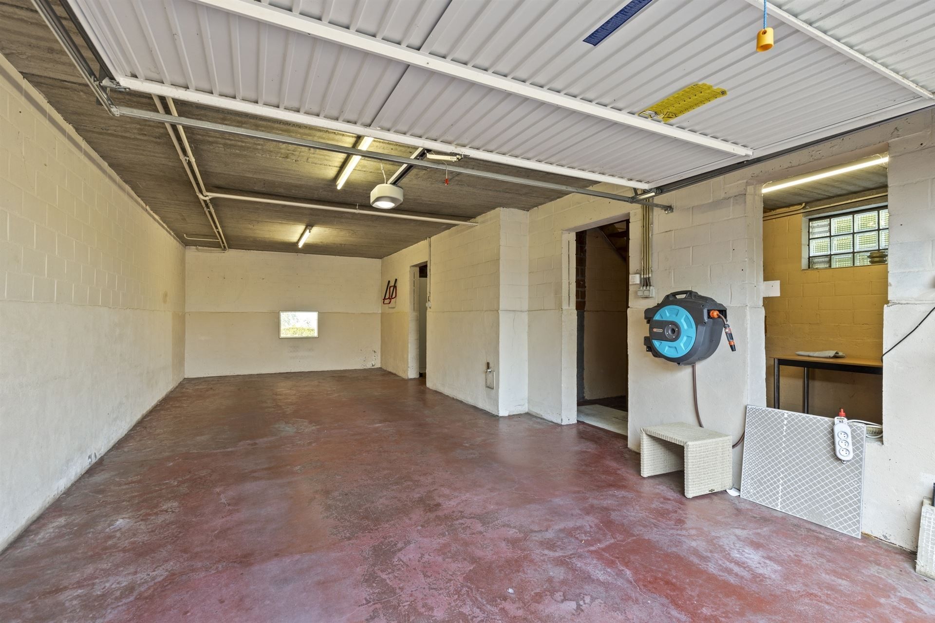 Woning met grote tuin, 3 slpks., veel licht en grote garage. foto 18