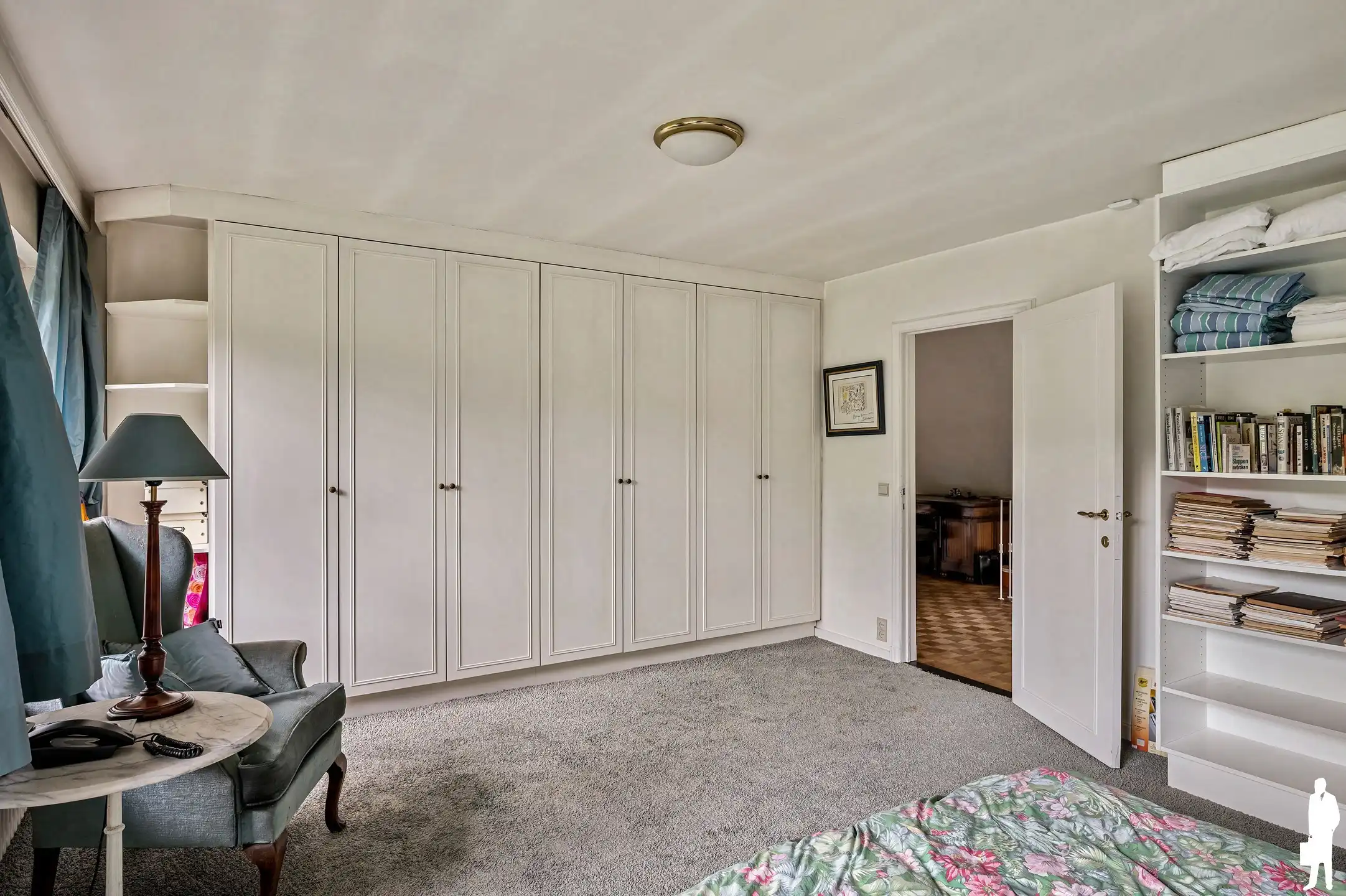 In Vriesdonk, statige villa met parktuin en prachtige gemeenschappelijke vijver waardoor men een weids uitzicht heeft. foto 27