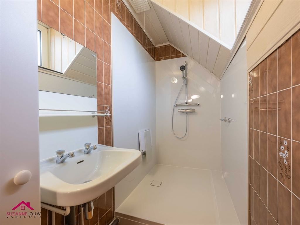 Zeer goed onderhouden vrijstaande woning foto 25