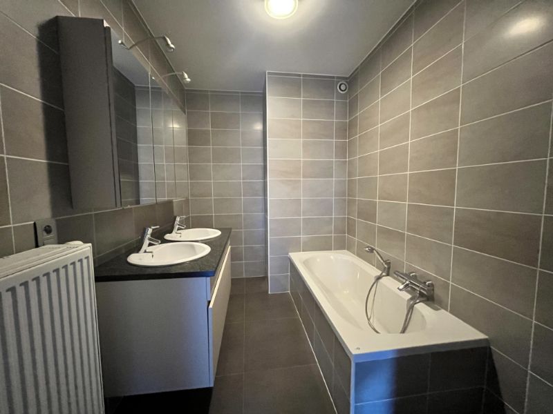 Luxe appartement met 3 slaapkamers en 2 terrassen foto 12