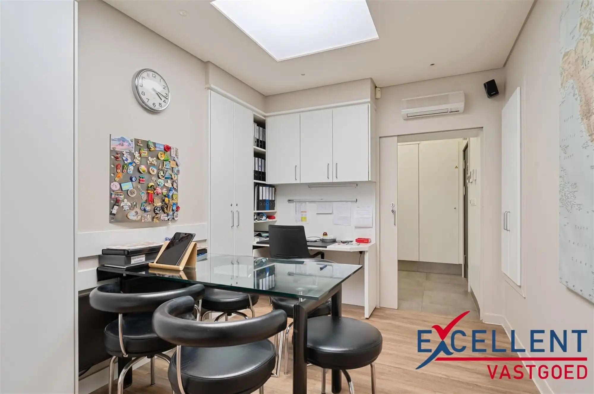 Uniek handelspand met ruime woonst foto 7