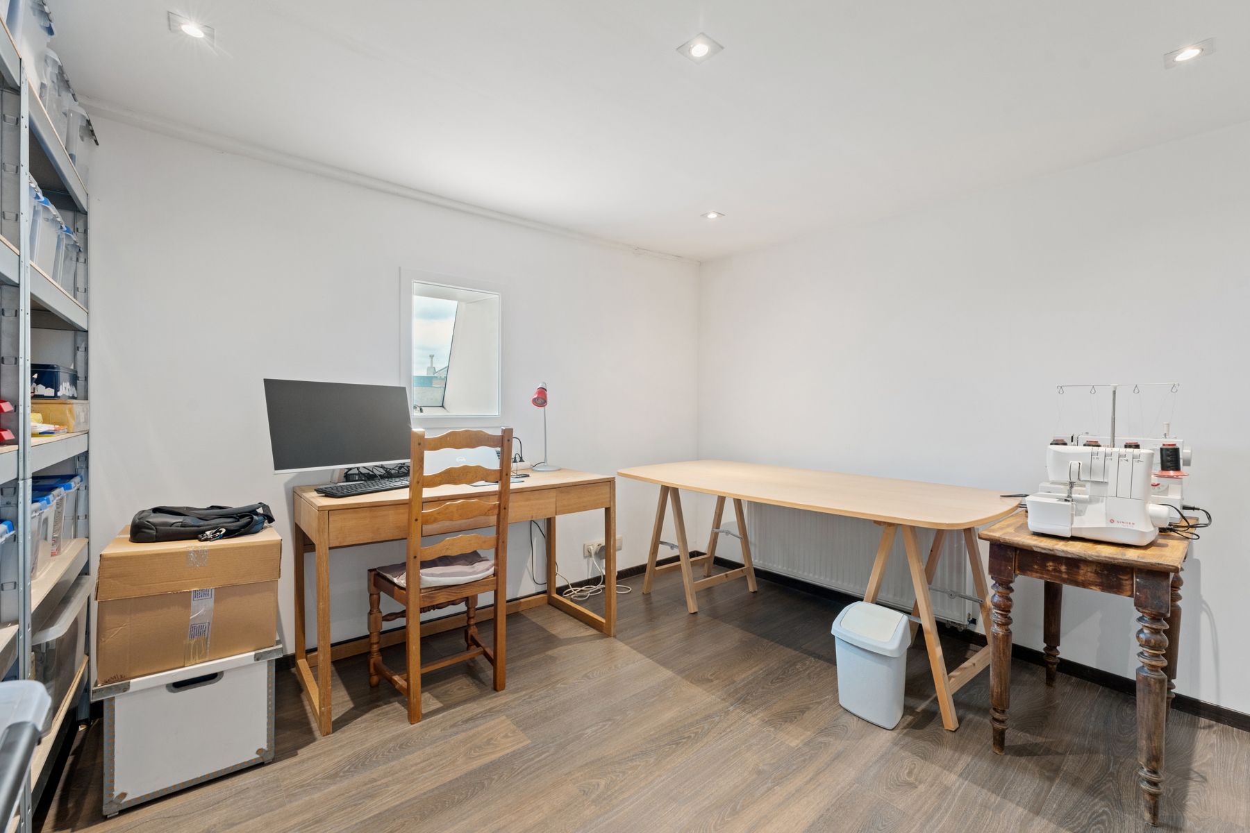 Instapklare gerenoveerde woning met 4 slaapkamers! foto 9