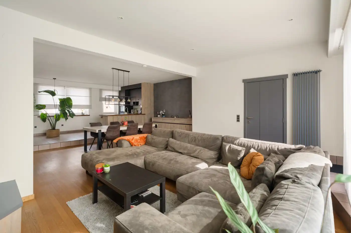Instapklaar duplex-app. met 3 slpk. en groot zuid-terras foto 3