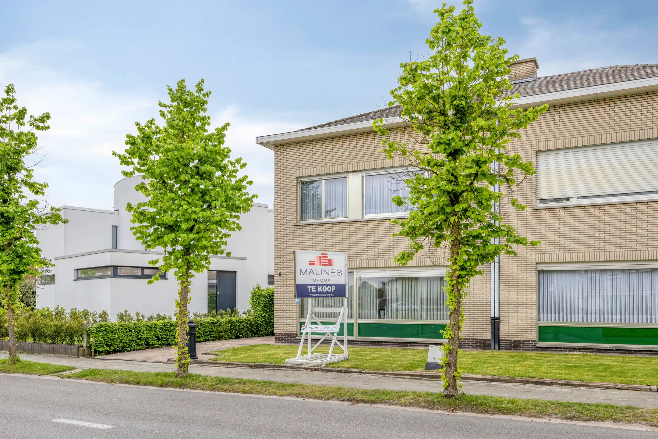 Ideale gezinswoning met 3 slaapkamers en dubbele garage foto 3