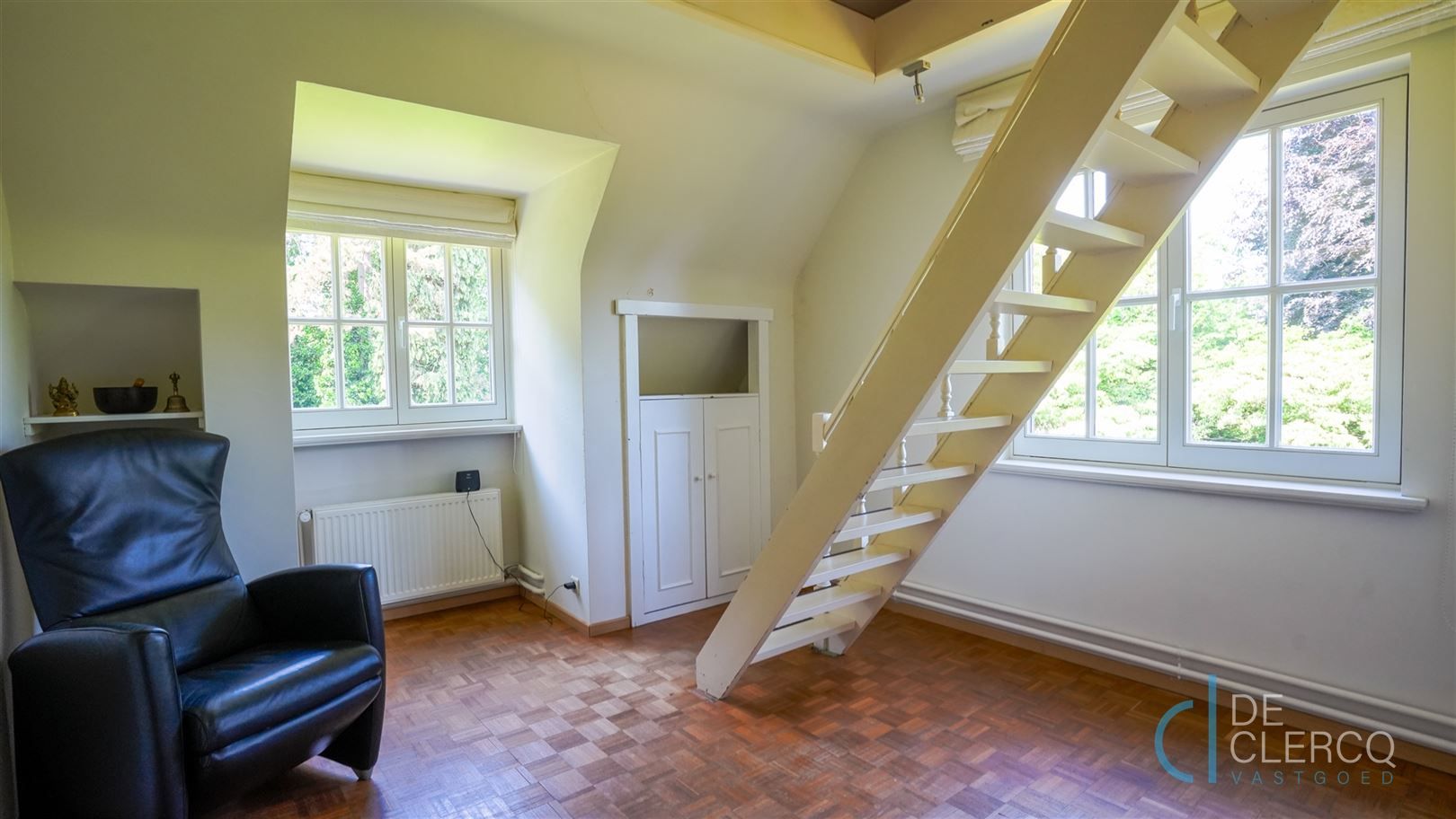 Karaktervolle villa op omvangrijk perceel te koop Lochristi! foto 16